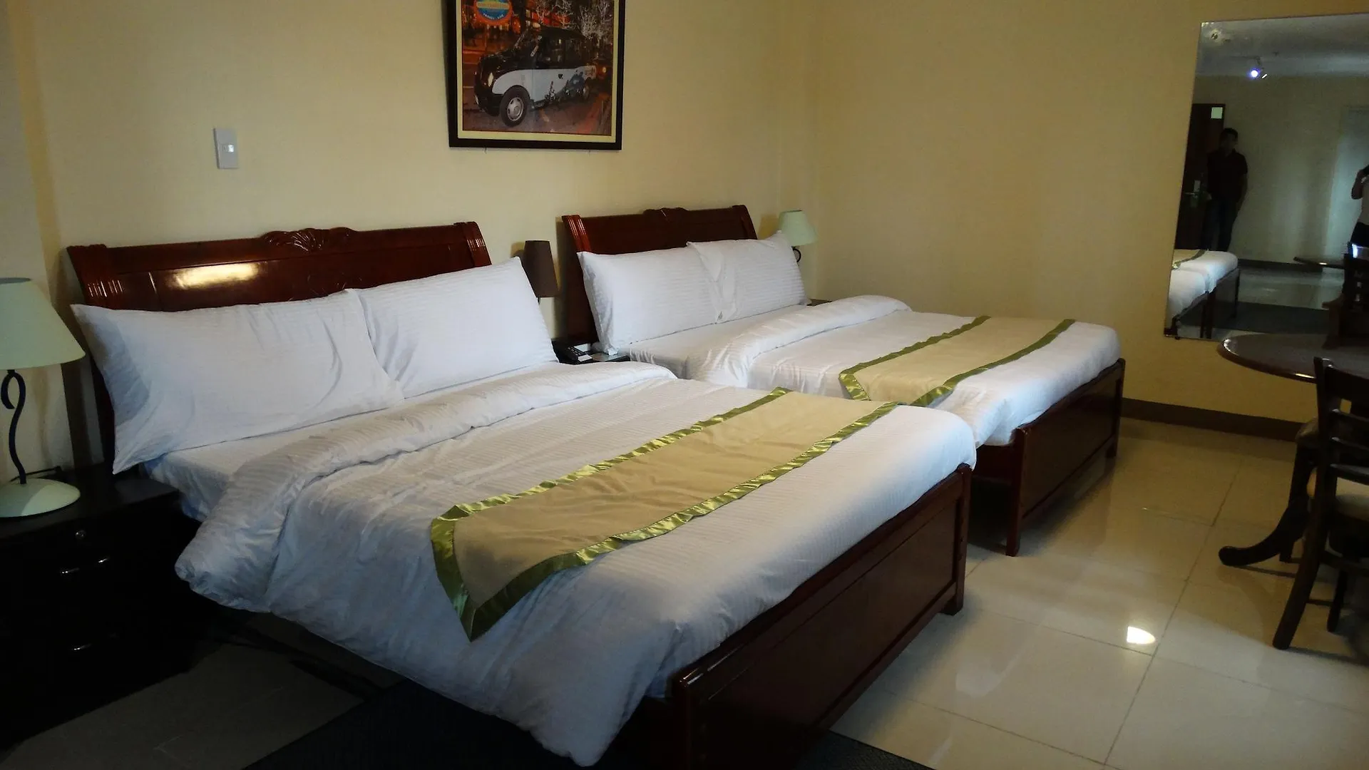 Time Travellers Hotel Manila 2*,  Filipiny
