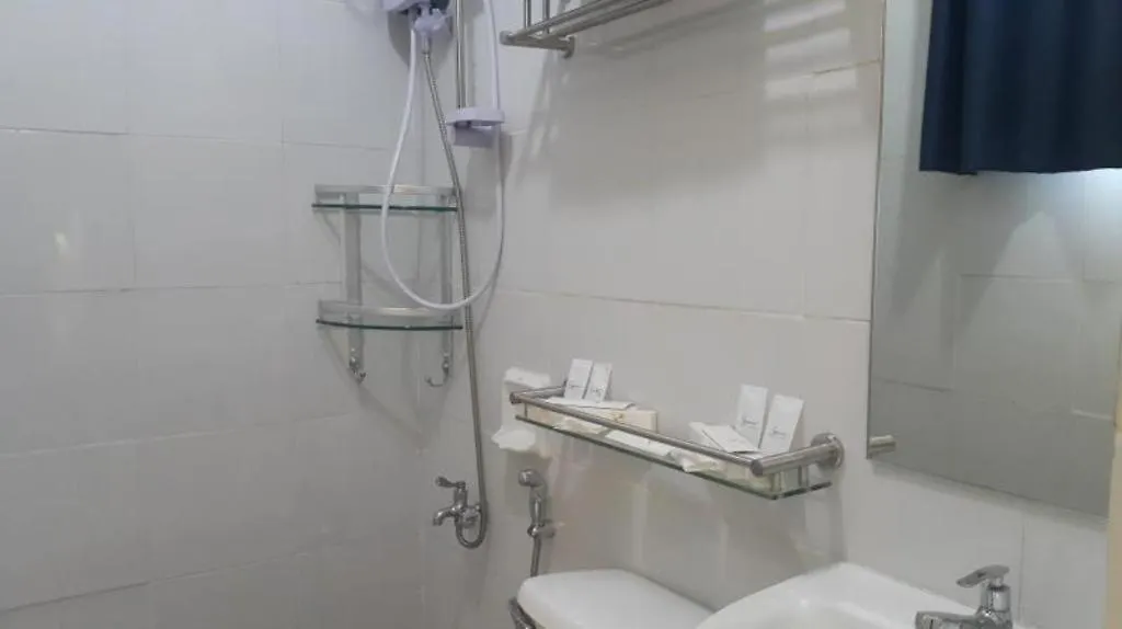 Time Travellers Hotel Manila 2*,  Filipiny
