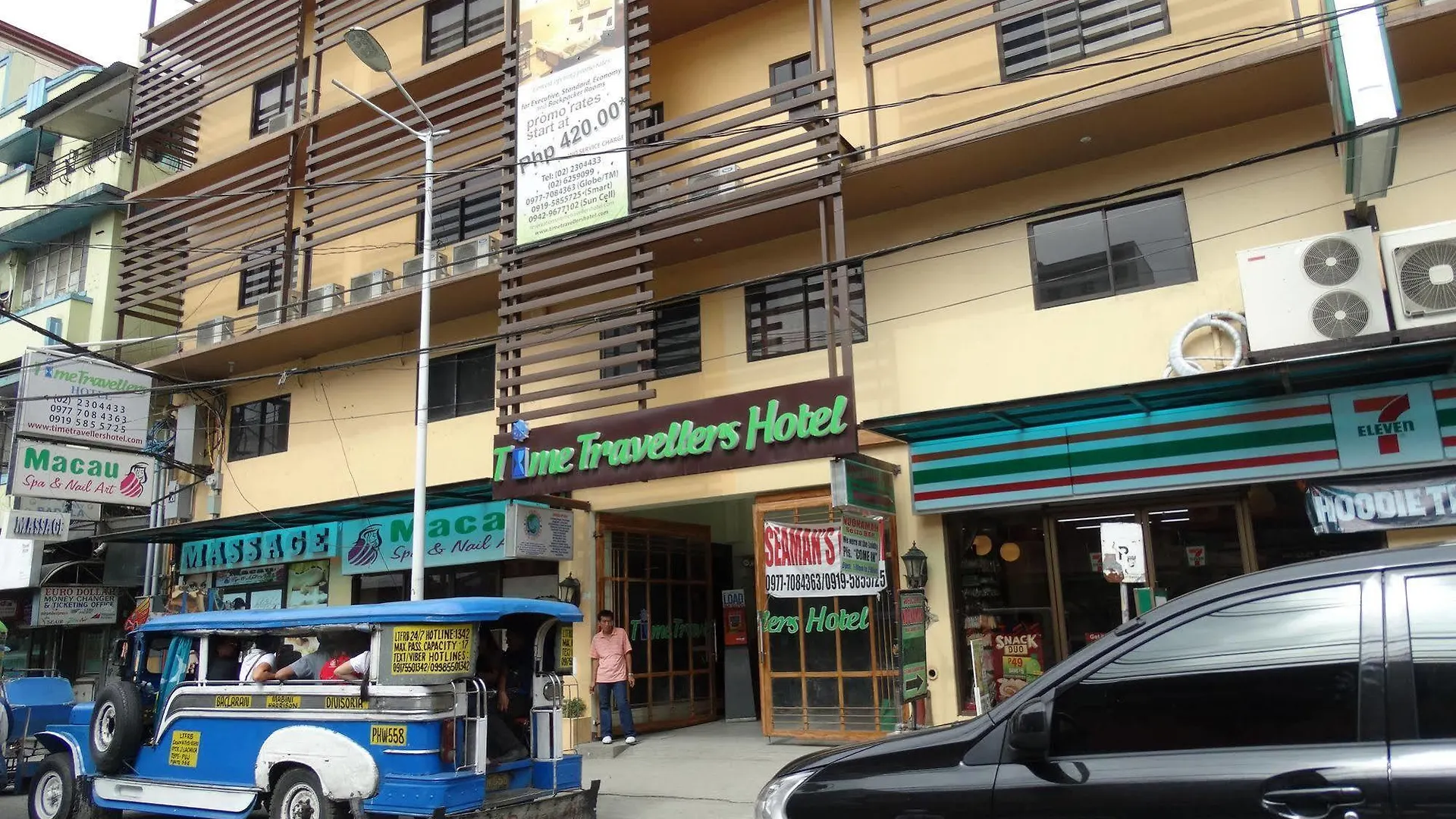 **  Time Travellers Hotel Manila Filipiny