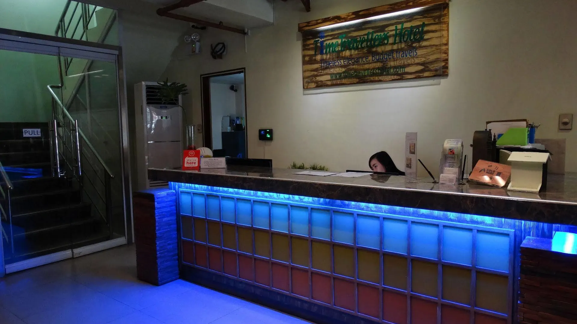 **  Time Travellers Hotel Manila Filipiny