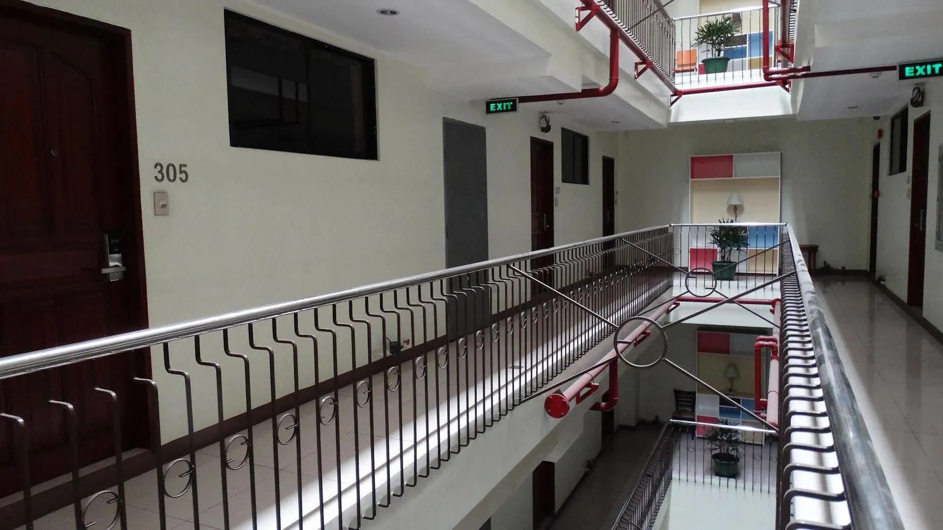 **  Time Travellers Hotel Manila Filipiny